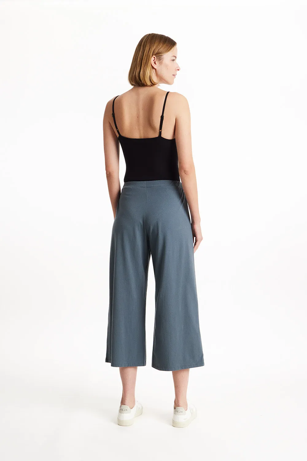 Chandre Trousers in Dark Grey